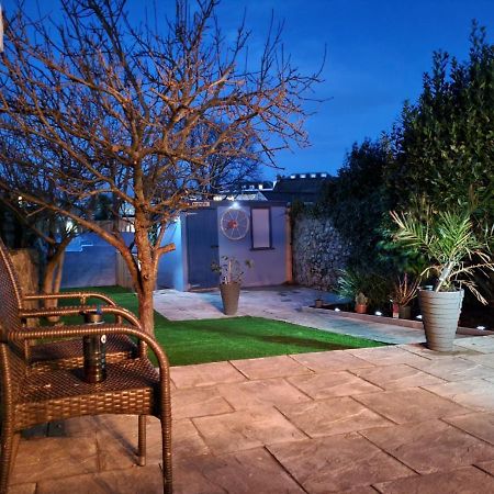 Lobster Cottage - Stylish 3 Bedroom Cottage In Heart Of Tenby Town, Pembrokeshire Екстериор снимка